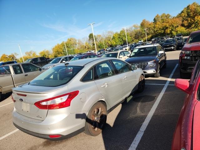 2014 ford focus se