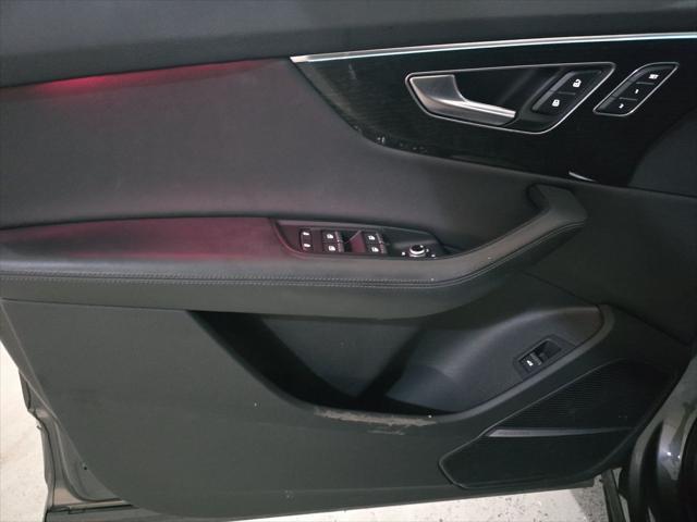 2022 audi q7 55 premium plus