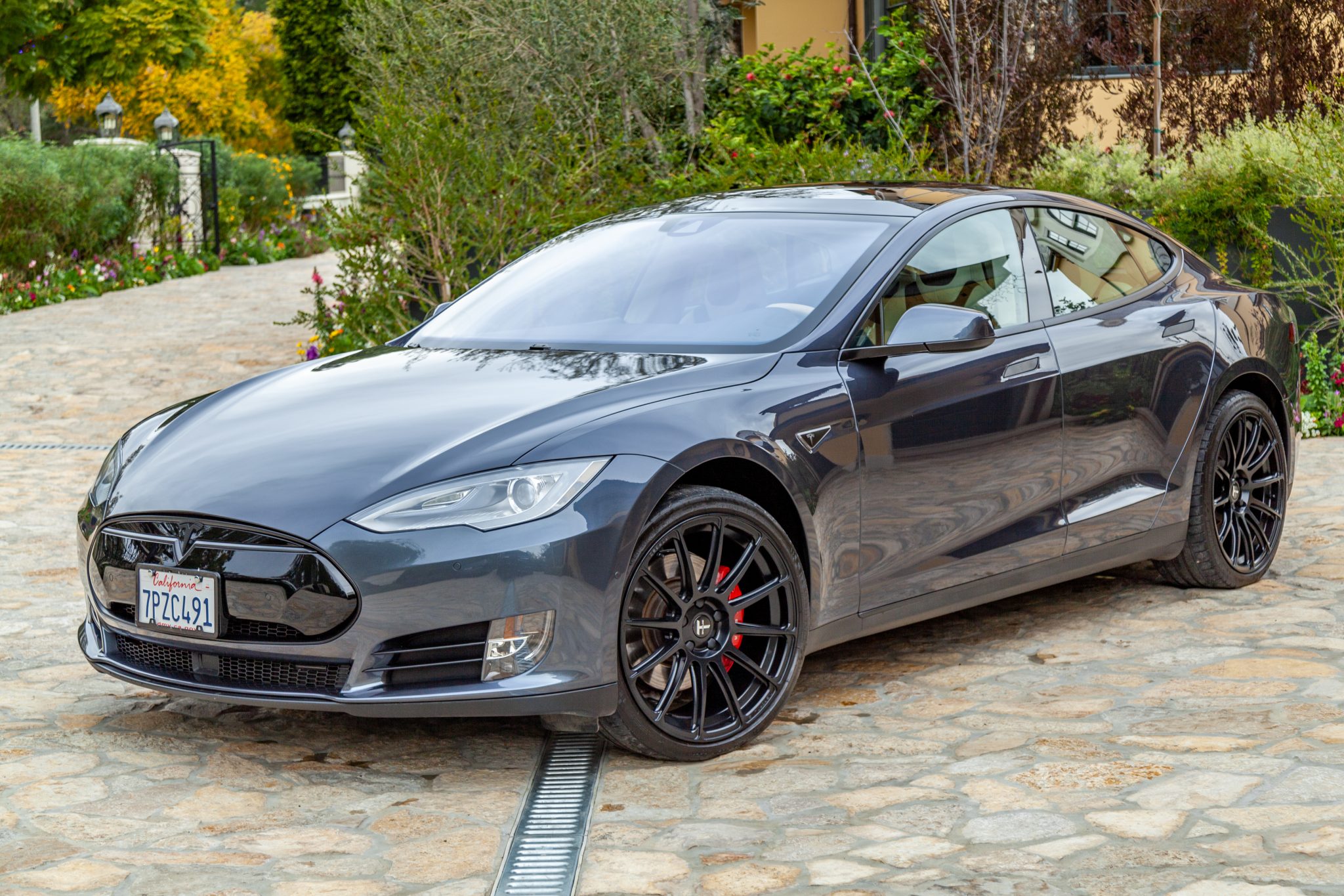 2015 tesla model s p90d