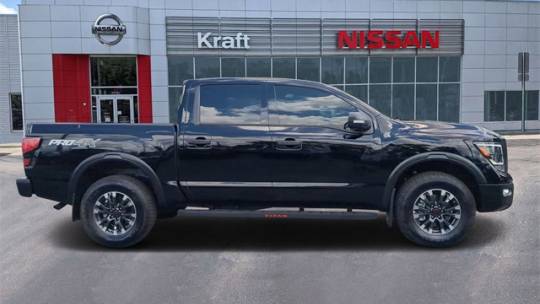 2024 Nissan Titan pro-4x