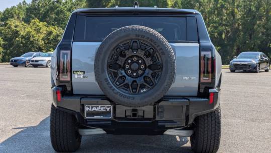 2024 GMC Hummer EV
