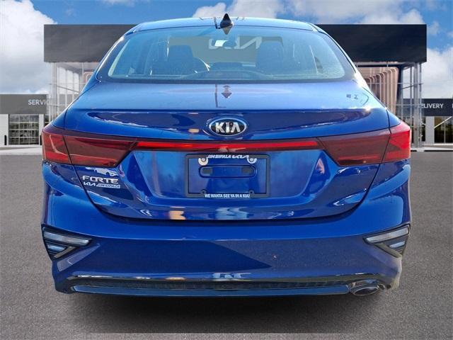 2021 kia forte lxs