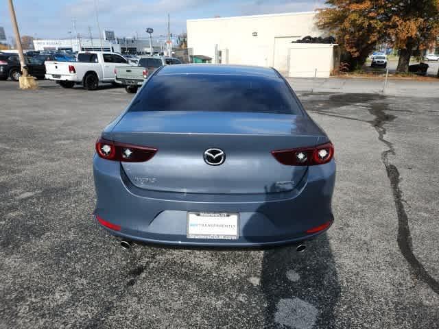 2022 mazda mazda3 carbon edition
