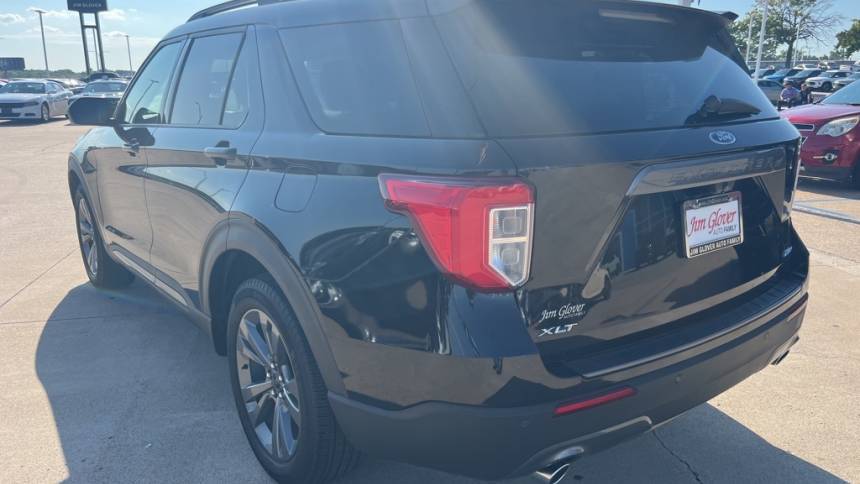 2021 ford explorer xlt