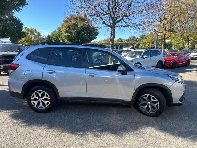 2023 subaru forester 2.5i premium
