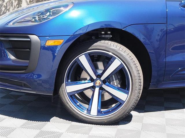 2024 porsche macan