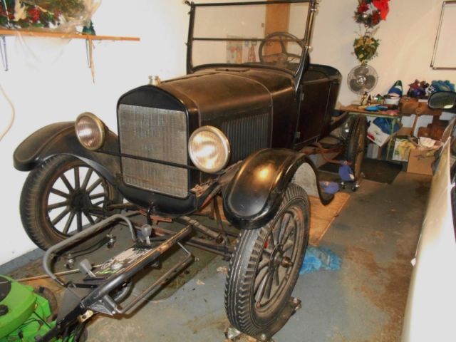 1926 model t ford roadster for restoration or parts!!