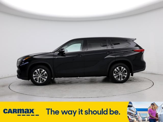2021 toyota highlander xle