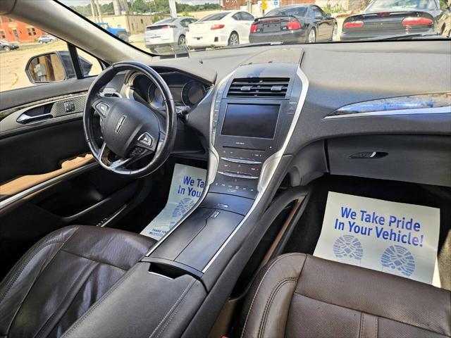 2013 lincoln mkz base