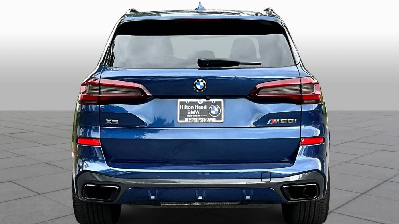 2022 bmw x5 m50i