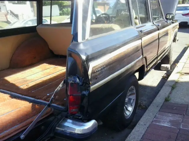 california jeep with little needs