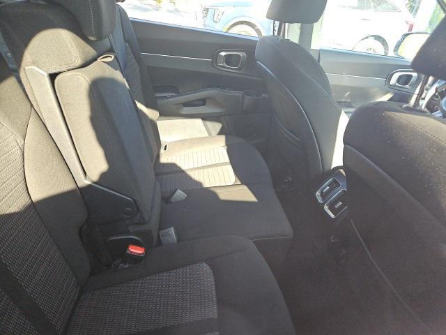 2022 kia sorento lx