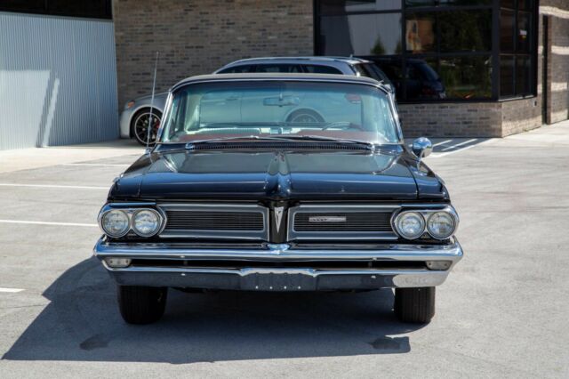 standout 1962 pontiac grand prix