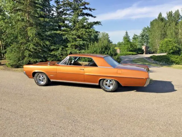 showpiece 1964 pontiac grand prix. low reserve... motivated seller