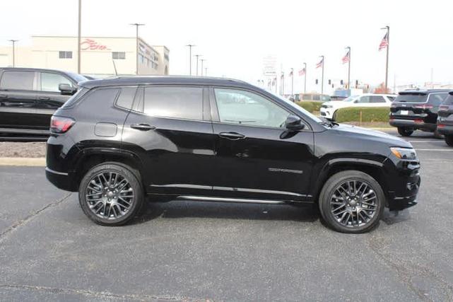 2022 jeep compass altitude