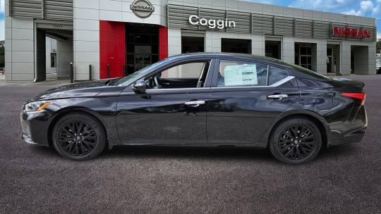 2025 Nissan Altima