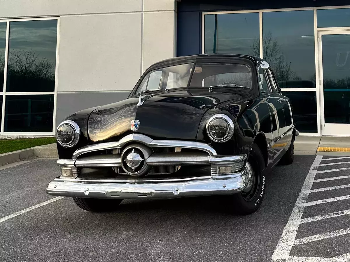 1950 ford custom deluxe "fordoor" shoebox restmod