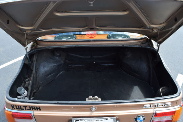 1974 bmw 2002 excellent condition (lowered reserve)