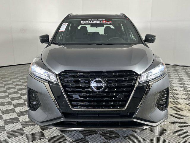 2024 nissan kicks sr