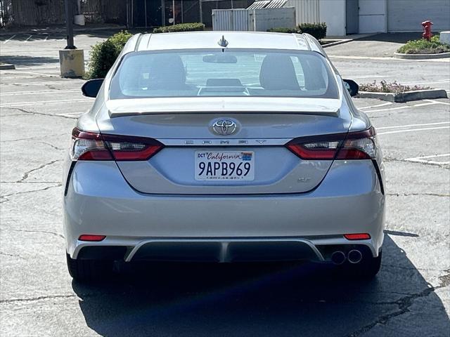 2023 toyota camry se