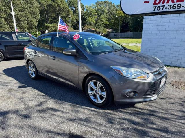 2014 ford focus se
