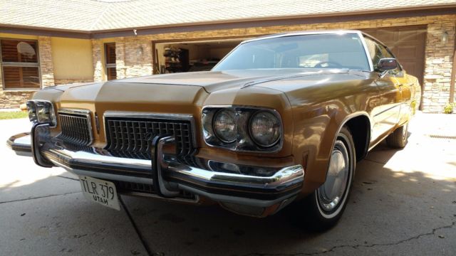 1973 oldsmobile 98 regency sedan 4-door 7.5l