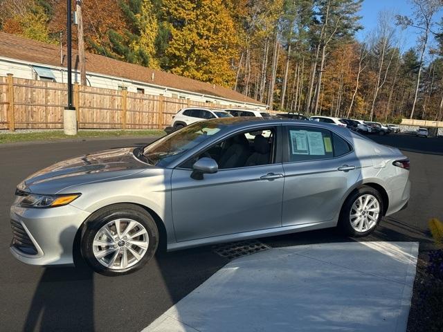 2023 toyota camry le