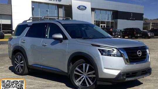 2023 Nissan Pathfinder platinum