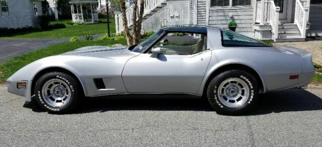 1980 corvette coupe w/glass t-tops with 64,000 original miles