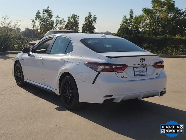 2024 toyota camry se nightshade