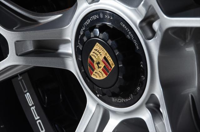 2022 porsche 911 gt3 w/touring package