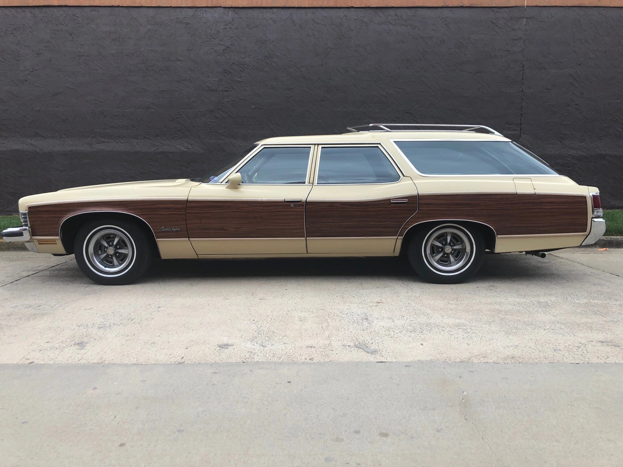 pontiac grand safari