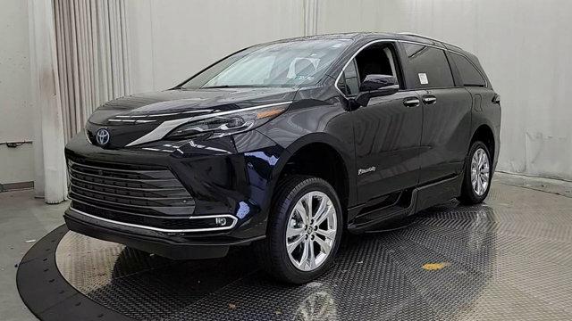 2024 toyota sienna platinum