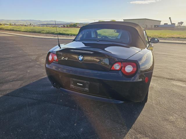 2005 bmw z4 2.5i roadster