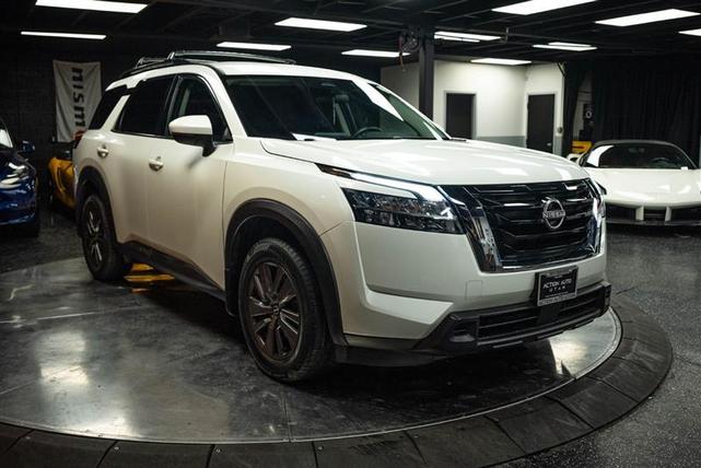 2022 nissan pathfinder sv