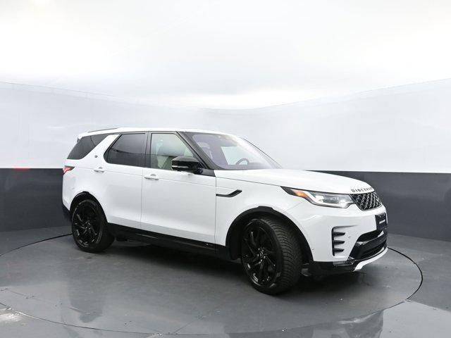 2022 land rover discovery p360 s r-dynamic