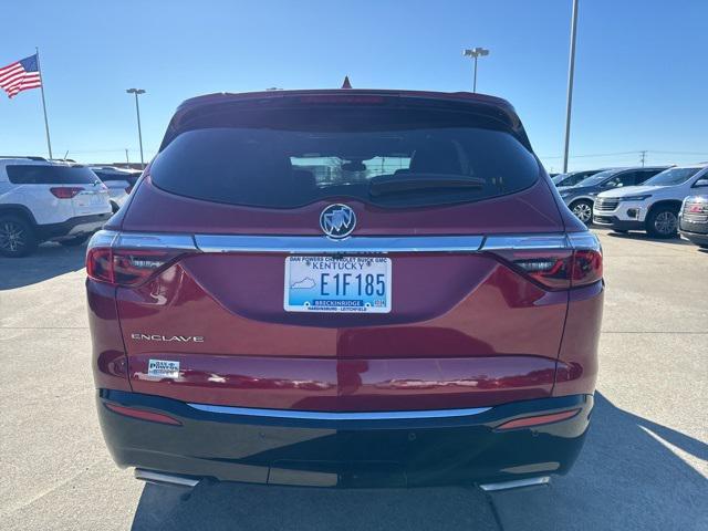 2023 buick enclave essence