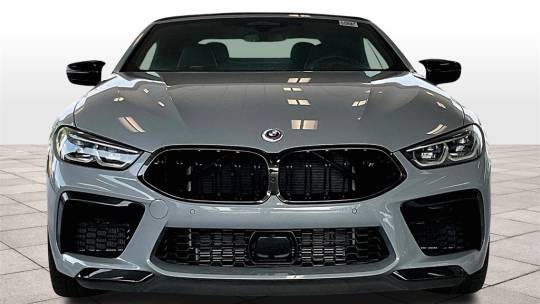 2023 BMW M8