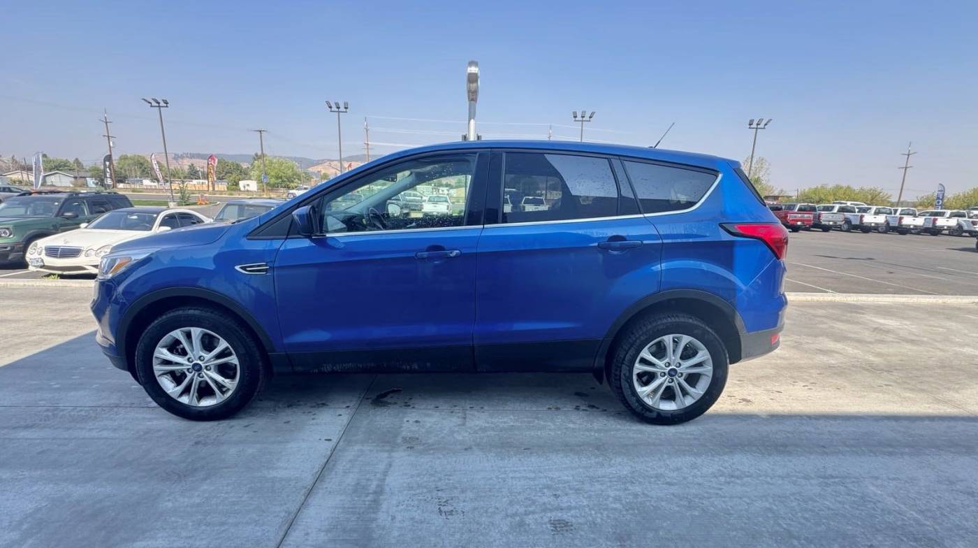 2019 ford escape se