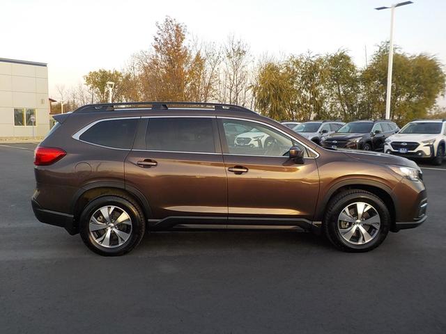 2021 subaru ascent premium, powered rear gate, new tires