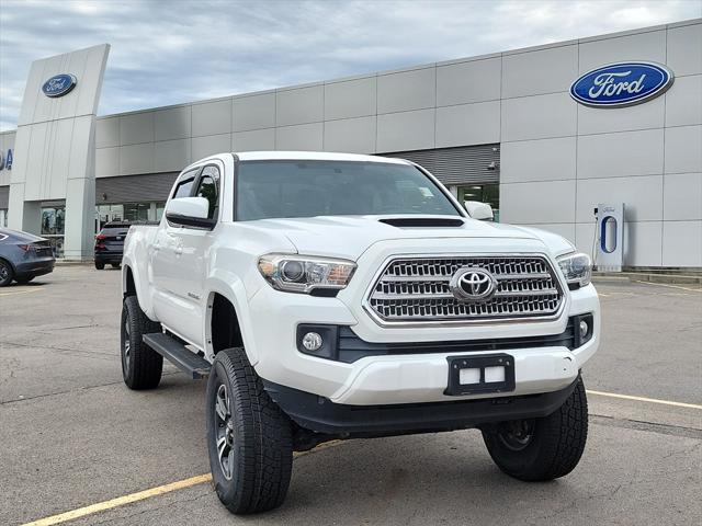 2016 toyota tacoma trd sport