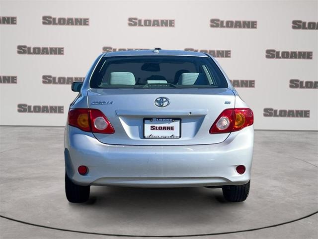 2010 toyota corolla le