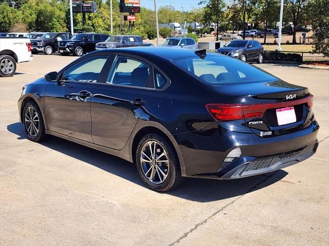 2023 kia forte lxs