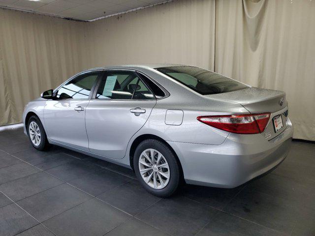 2017 toyota camry le