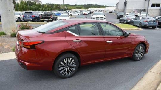 2024 Nissan Altima