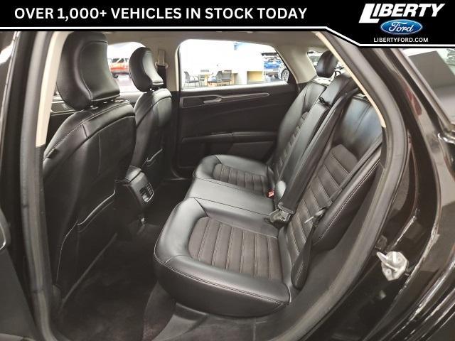 2017 ford fusion se