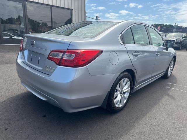 2017 subaru legacy premium