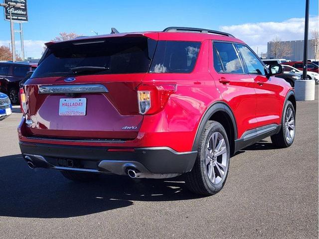 2023 ford explorer xlt
