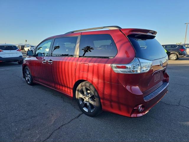 2015 toyota sienna se premium