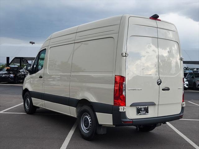 2024 mercedes-benz sprinter 2500 standard roof